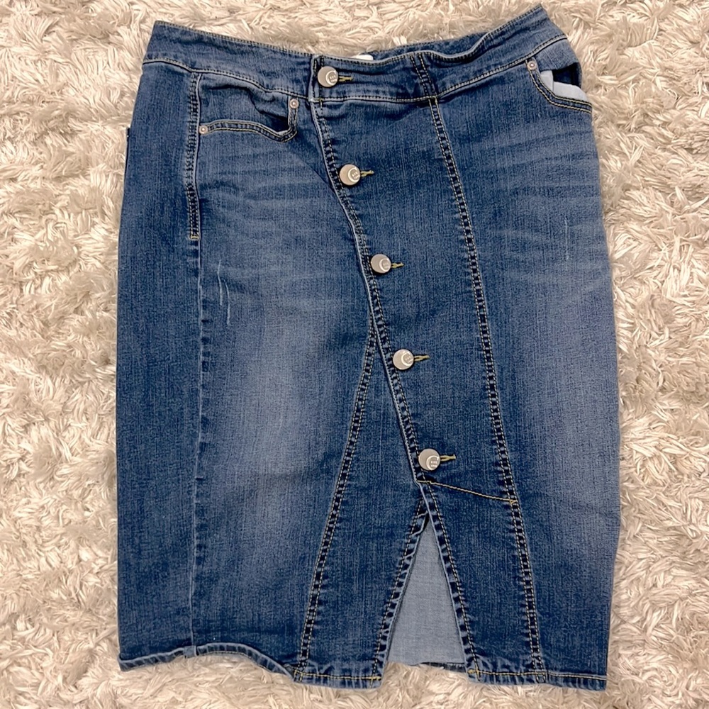 Cato Denim Skirt size 10 back zipper front split cute midi